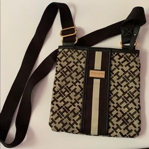Tommy Hilfiger Crossbody Purse